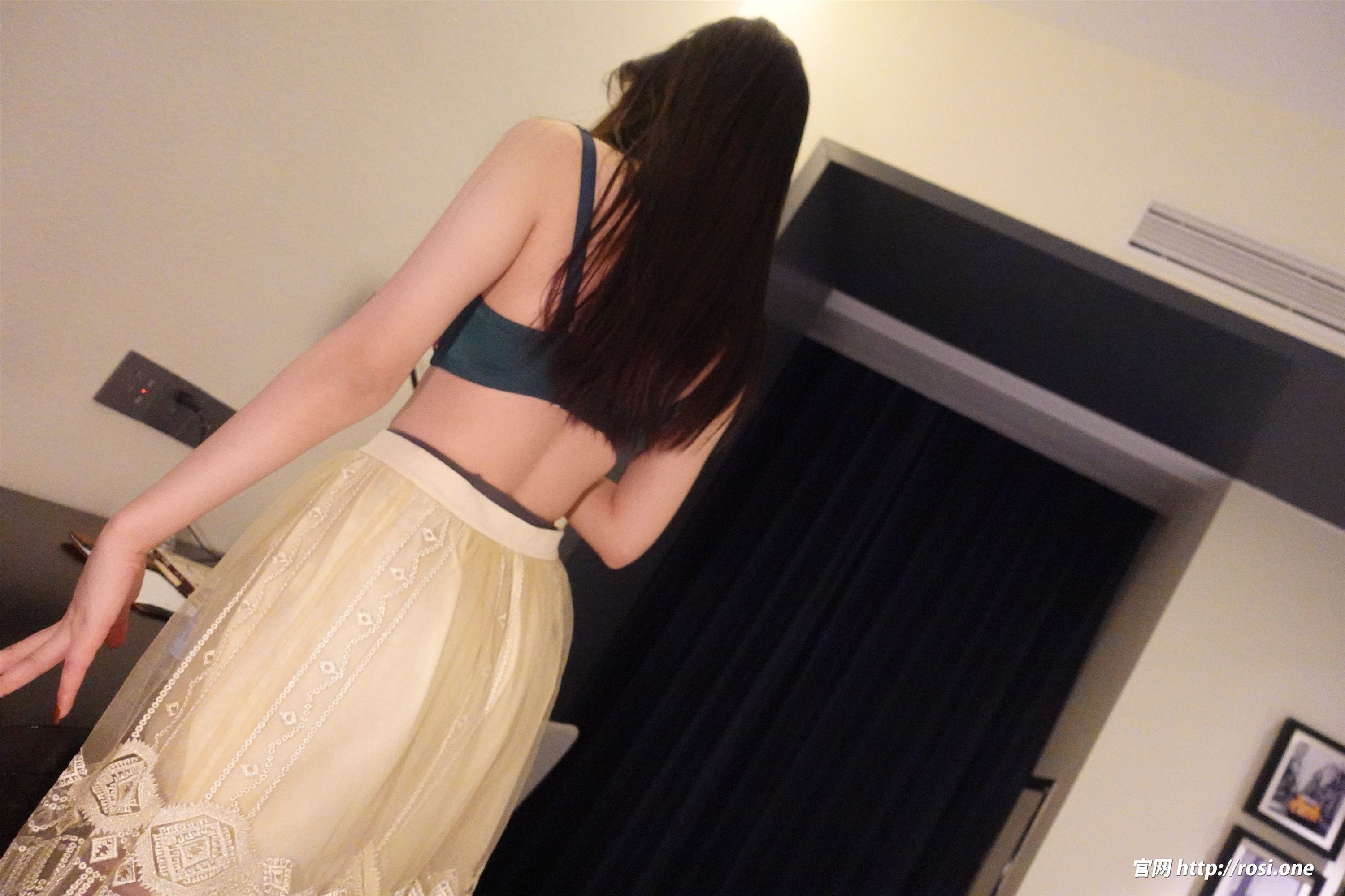 ROSI写真 2022.01.30 NO.3709